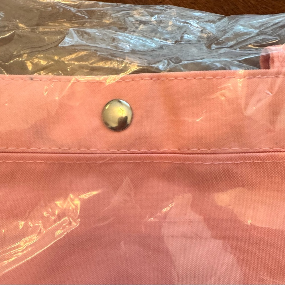 Soft Pink Everyday Tote Bag - Minimal Shoulder Carry - Picture 4 of 6